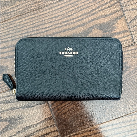 Coach Handbags - Coach continental zip around wallet